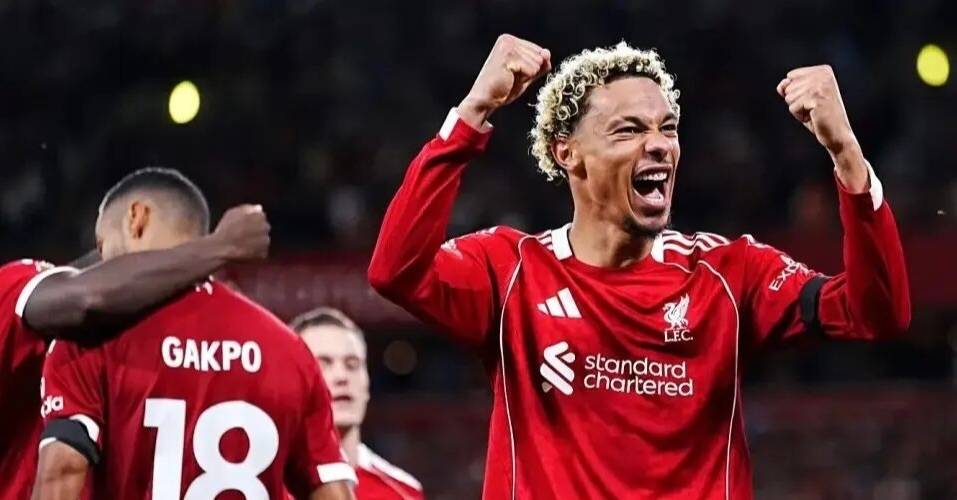 关于利物浦队长受伤退出，对球队士气造成影响的信息