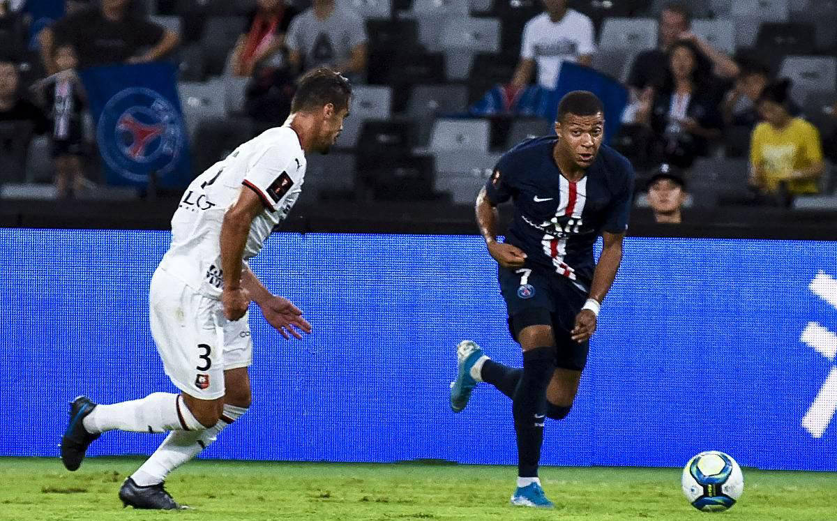 包含巴黎圣日耳曼客场不敌无缘三分的词条