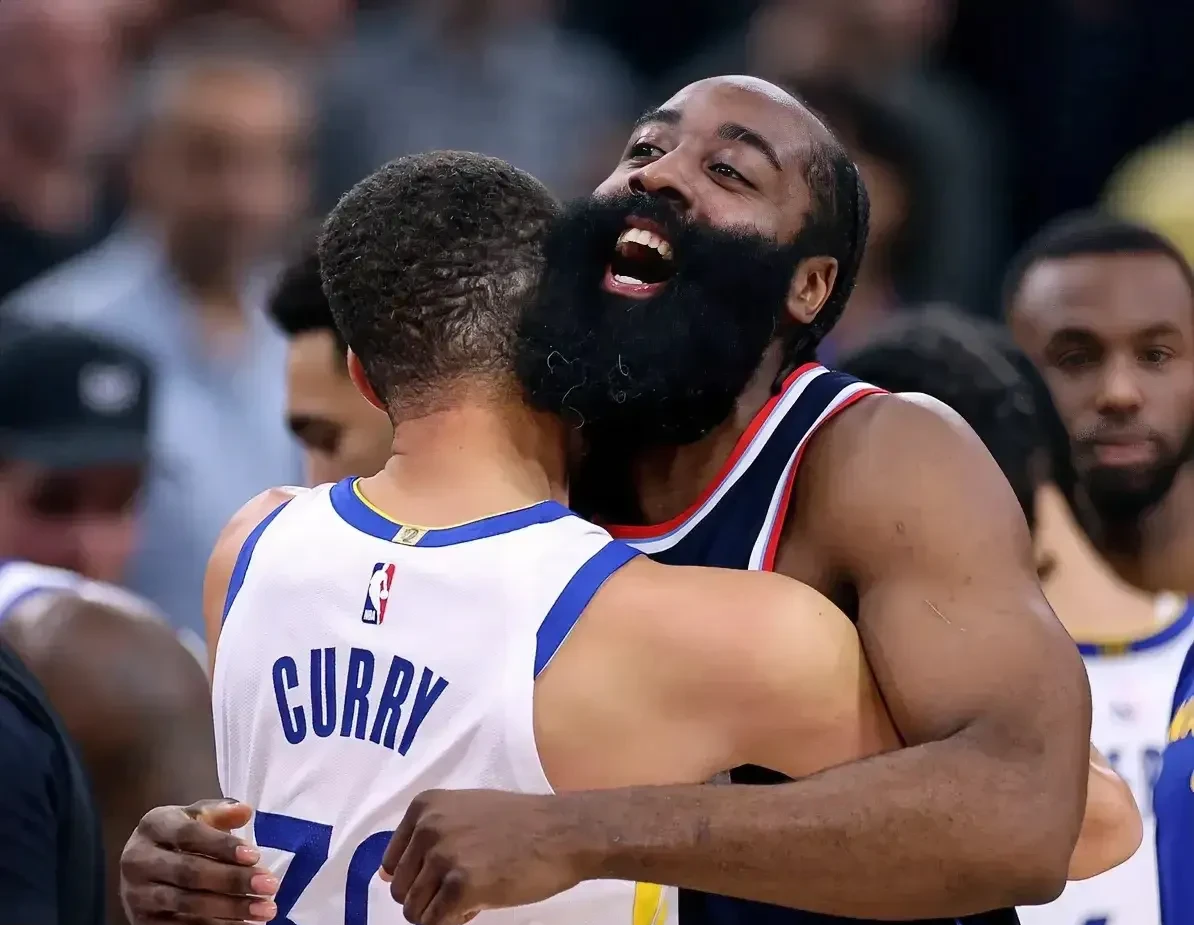 火箭内线压制对手,大胜森林狼 火箭内线压制对手,大胜森林狼