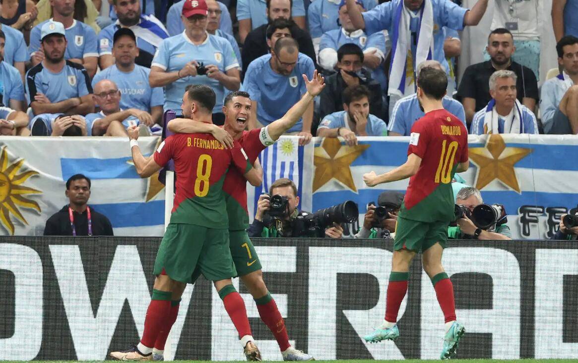 包含卡特单场砍下分，法国男篮轻松战胜俄罗斯的词条