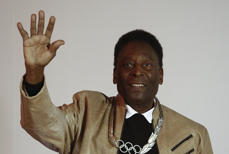 包含巴西球星在社交媒体发表关于未来的职业规划的词条