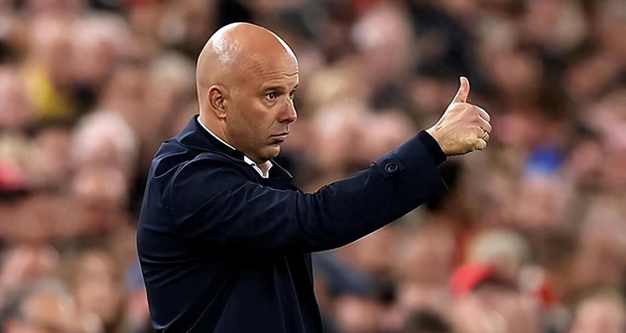 关于利物浦轻取对手，小组头名岌岌可危的信息