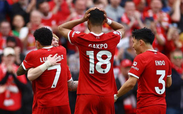 利物浦主场大胜里昂，锁定小组第一名的简单介绍