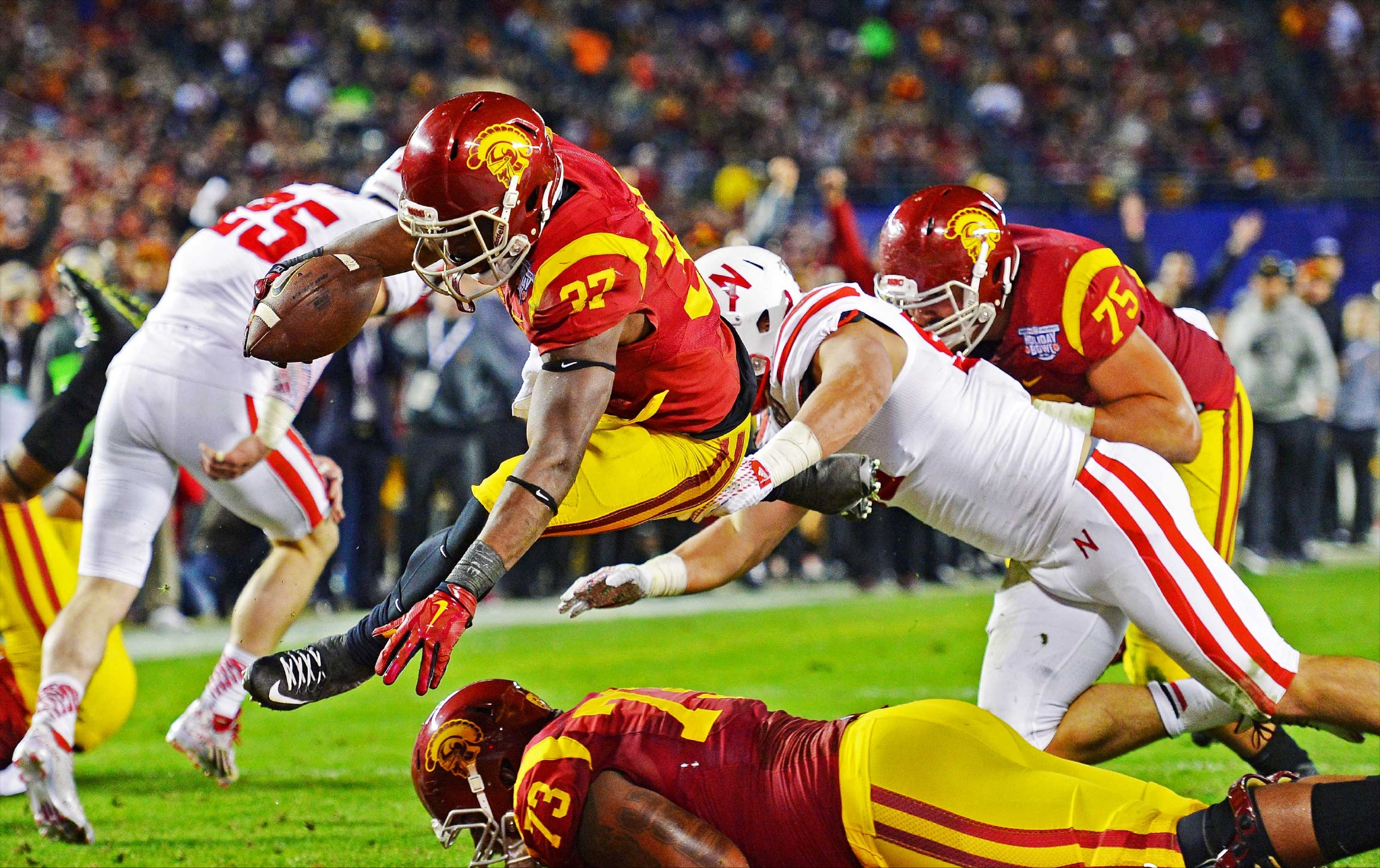 橄榄球战术革新取得奇效，引发战术热潮的简单介绍