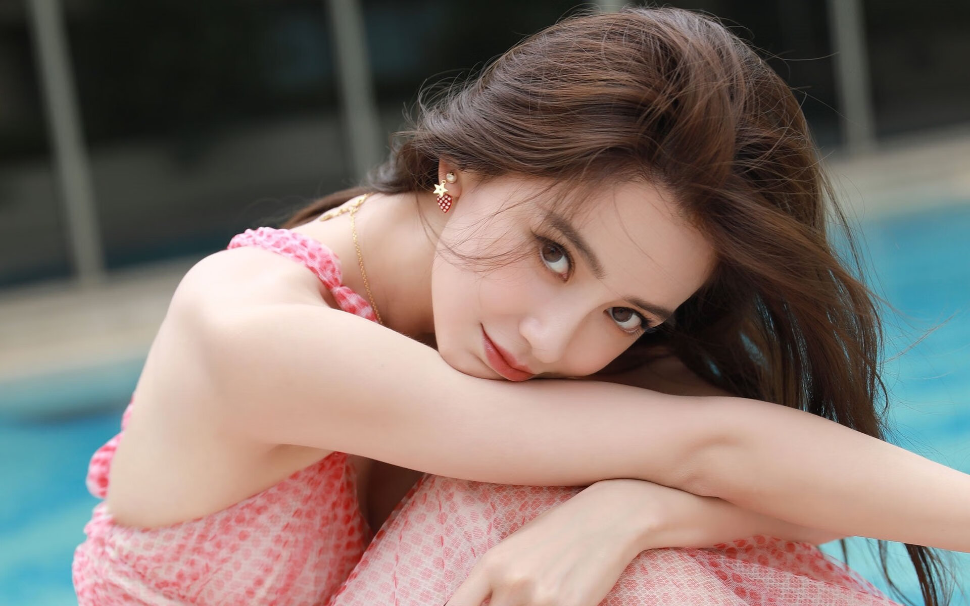 雷火电竞简介-苏亚雷斯在英格兰对阵毕尔巴鄂的虚构战场上，为何能赛后评分拉满？