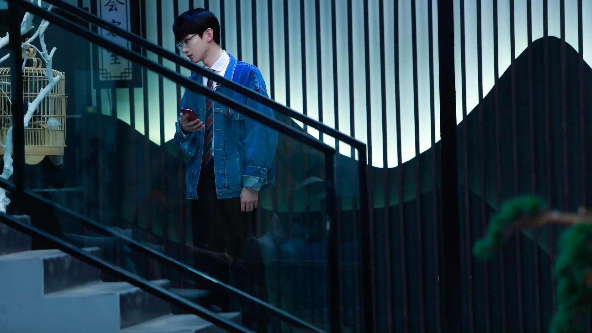 跨越太平洋的绝杀,库里孤胆英雄,灰熊险胜广东