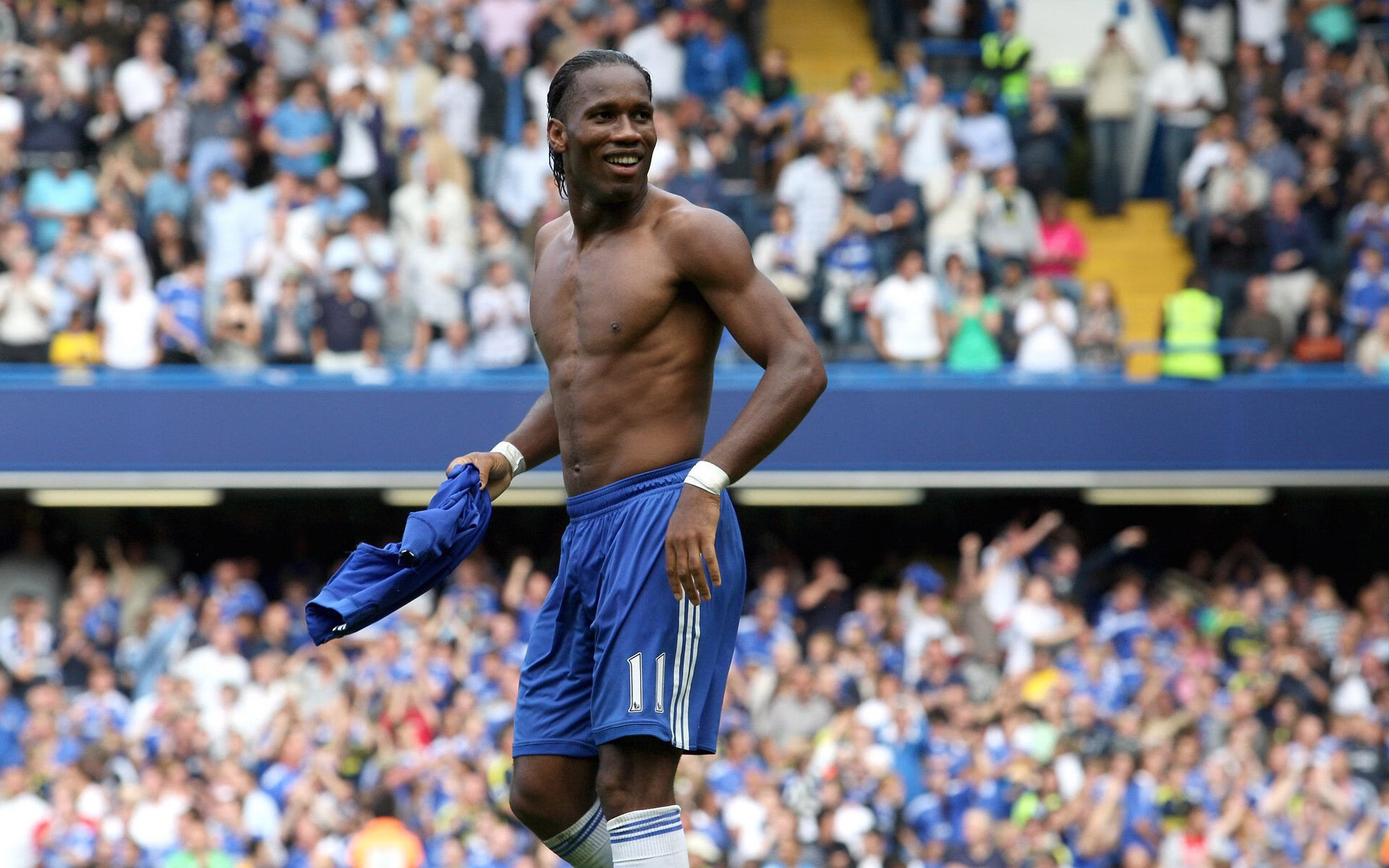 黄潜风暴席卷南美,卡马文加魔术肢解哥伦比亚防线